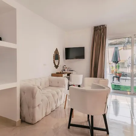 Bamboo Boutique 4*