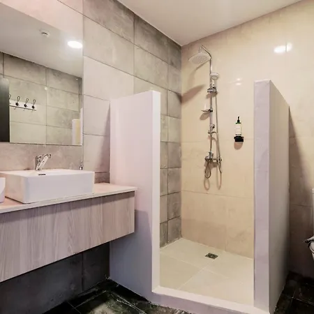Bamboo Hotel