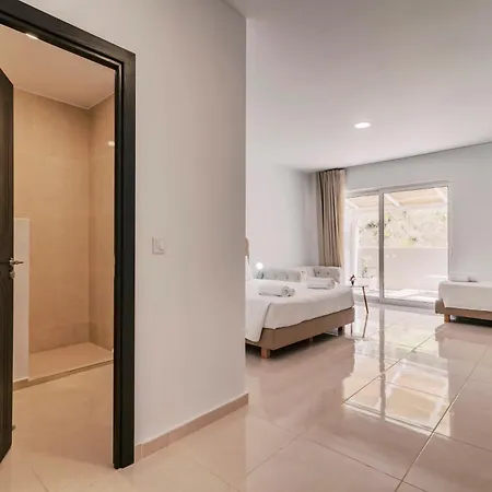 Hotel Bamboo
