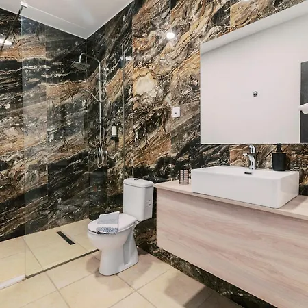 Bamboo Hotel Jalisos