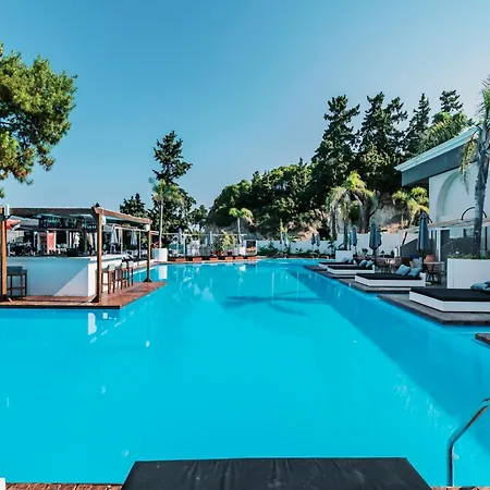 Bamboo Hotel Jalisos