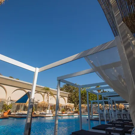 Hotel Bamboo 4*